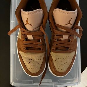 Jordan Sneakers in Brown and Tan